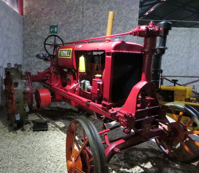 (09) mezzi agricoli d'epoca